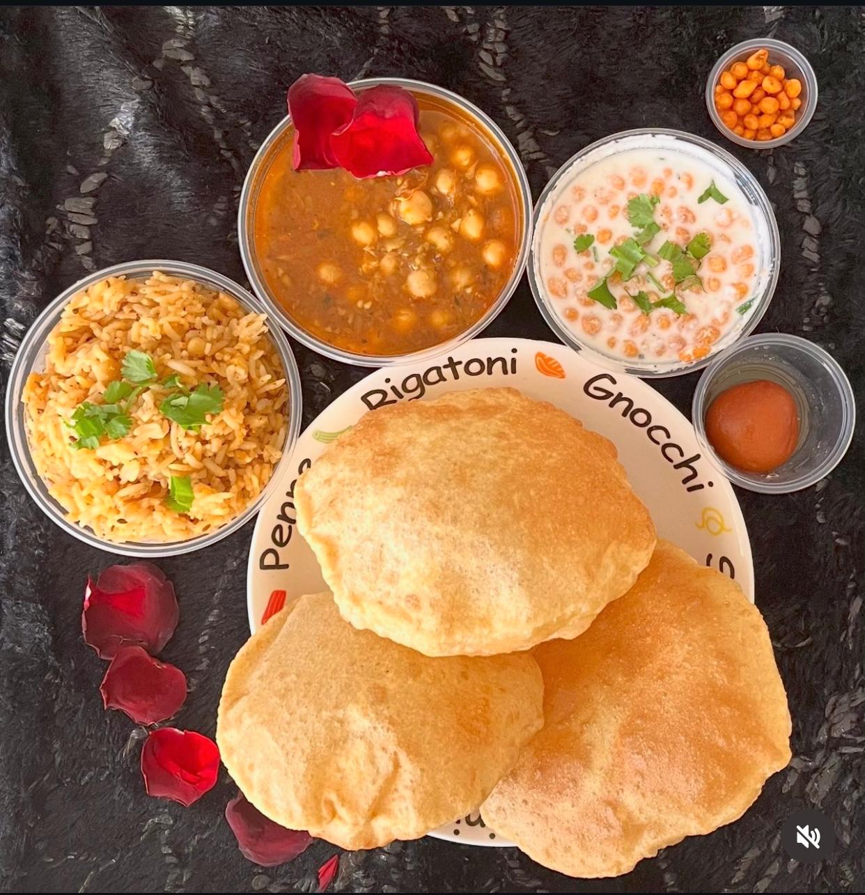 Apna Tiffin fresh meal